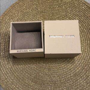 Michael Kors Cream Gift Box